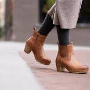NEW Dansko Shayna Heeled Chelsea Boots - Leather For Women 257 7S4